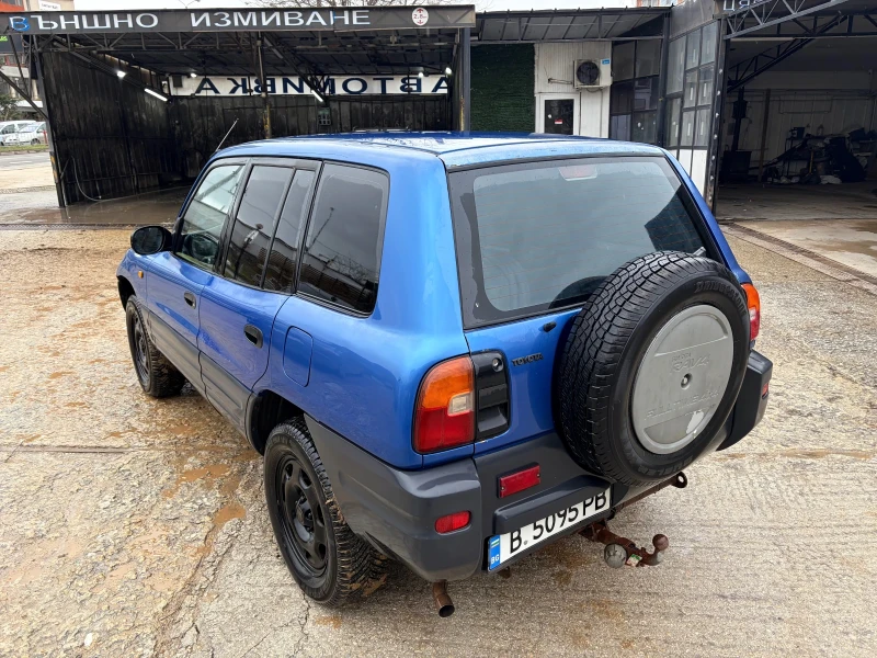 Toyota Rav4 2.0, снимка 3 - Автомобили и джипове - 53284139