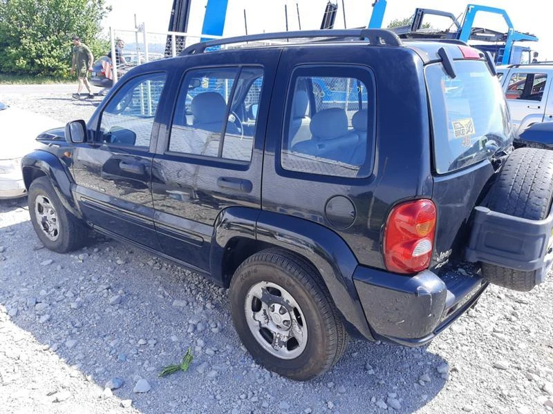 Jeep Cherokee 2.8 crd auto, снимка 4 - Автомобили и джипове - 32848498