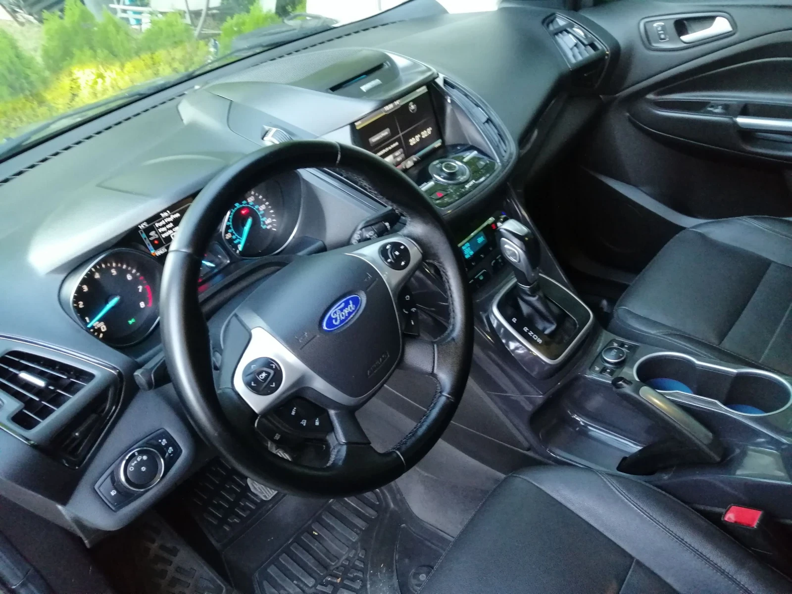 Ford Escape 2.0i /4x4 | Mobile.bg   11