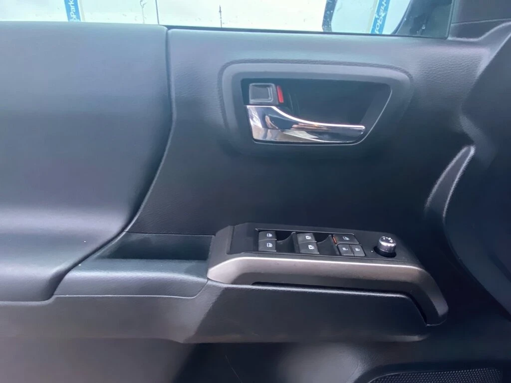 Toyota Tacoma * TRD Sport 4x4 * ЦЕНА ДО БЪЛГАРИЯ*  - изображение 10