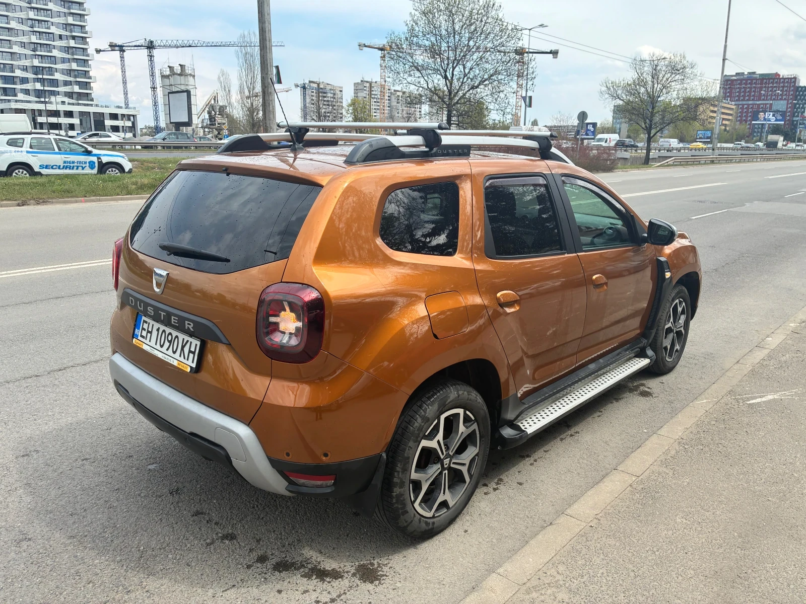 Dacia Duster, снимка 4 - Автомобили и джипове - 54255596
