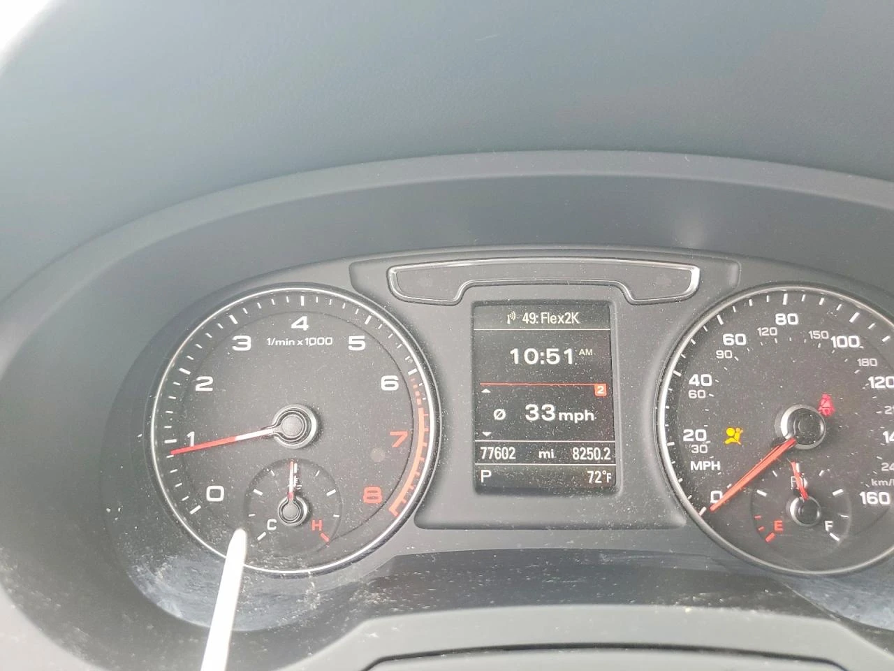 Audi Q3 2.0l Premium, снимка 9 - Автомобили и джипове - 55093924