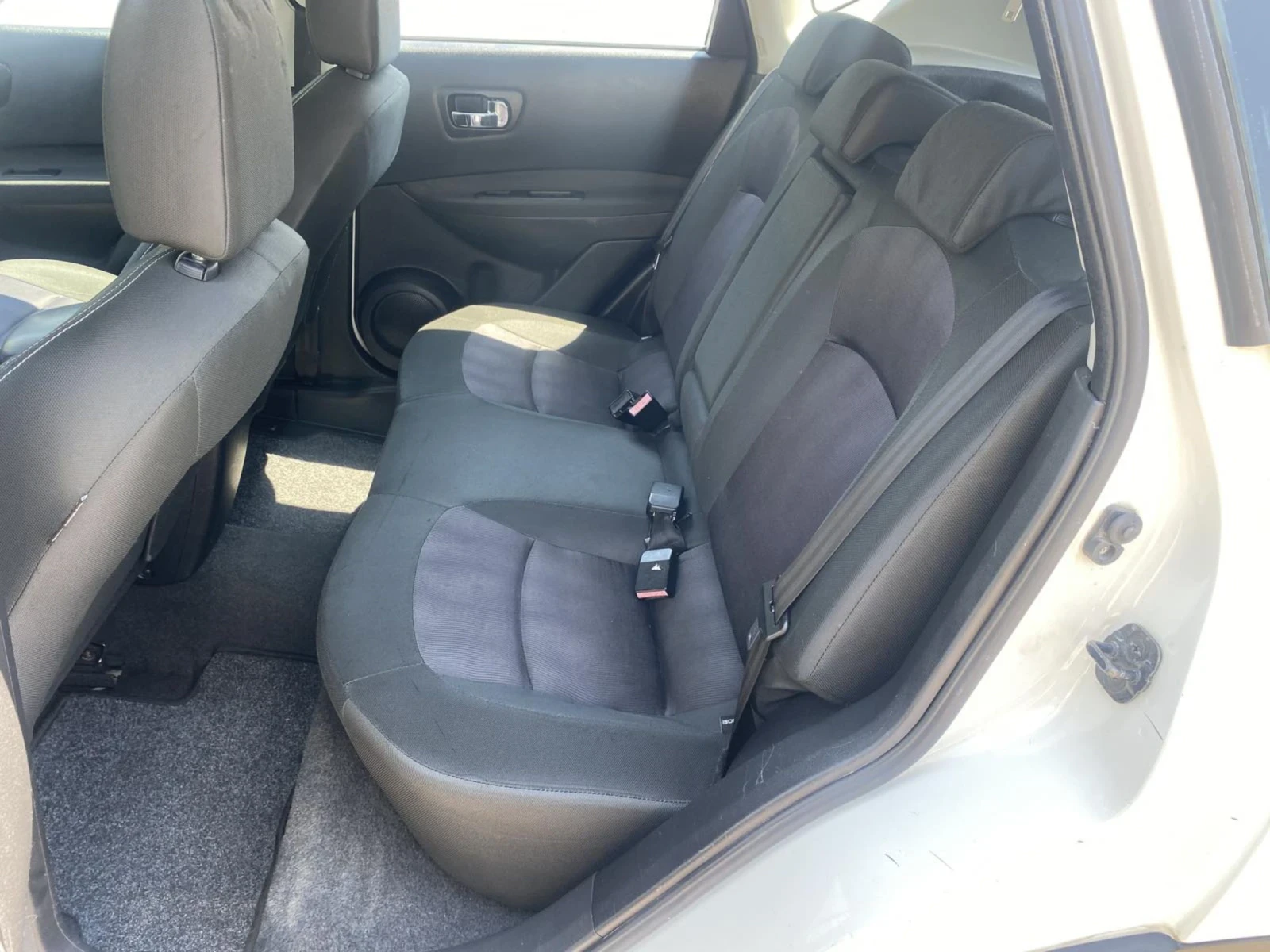 Nissan Qashqai 1.6i Фабрична ГАЗ , снимка 10 - Автомобили и джипове - 55351419
