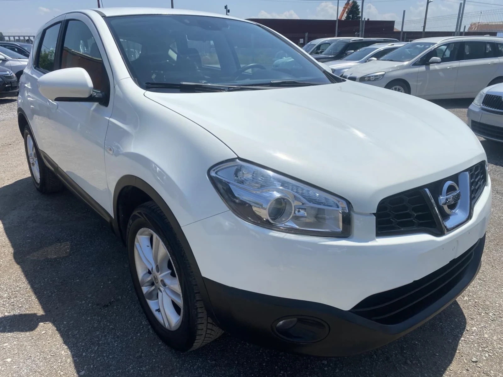 Nissan Qashqai 1.6i Фабрична ГАЗ 
