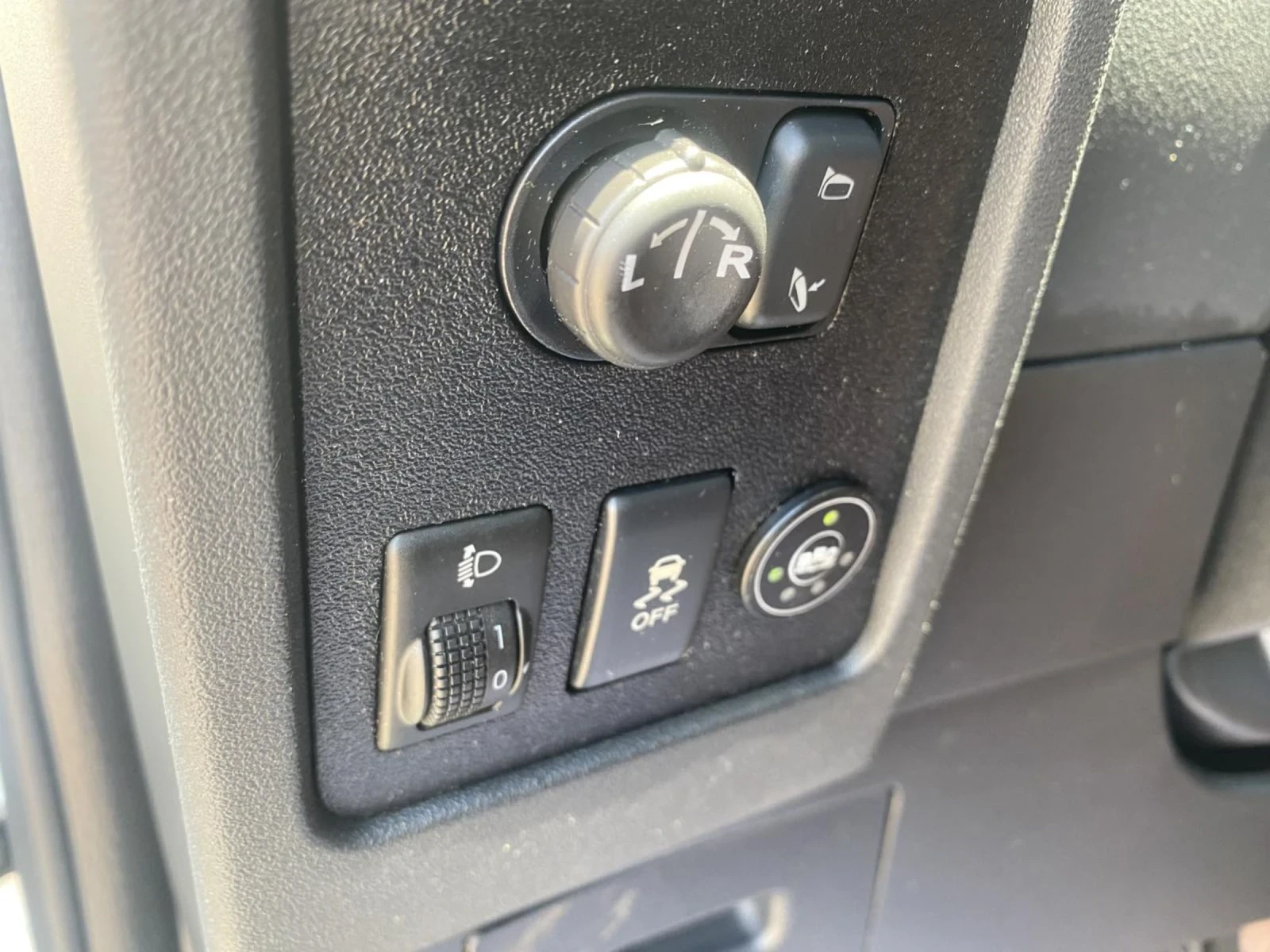 Nissan Qashqai 1.6i Фабрична ГАЗ , снимка 12 - Автомобили и джипове - 55351419