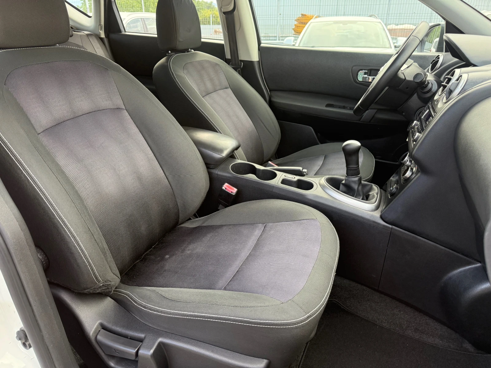 Nissan Qashqai 1.6i �������� ���  | Mobile.bg � ����������� 10