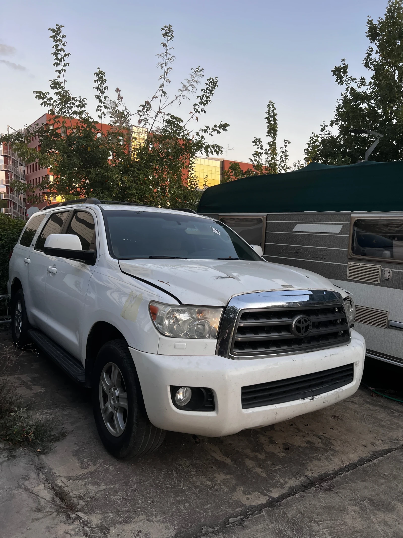 Toyota Sequoia