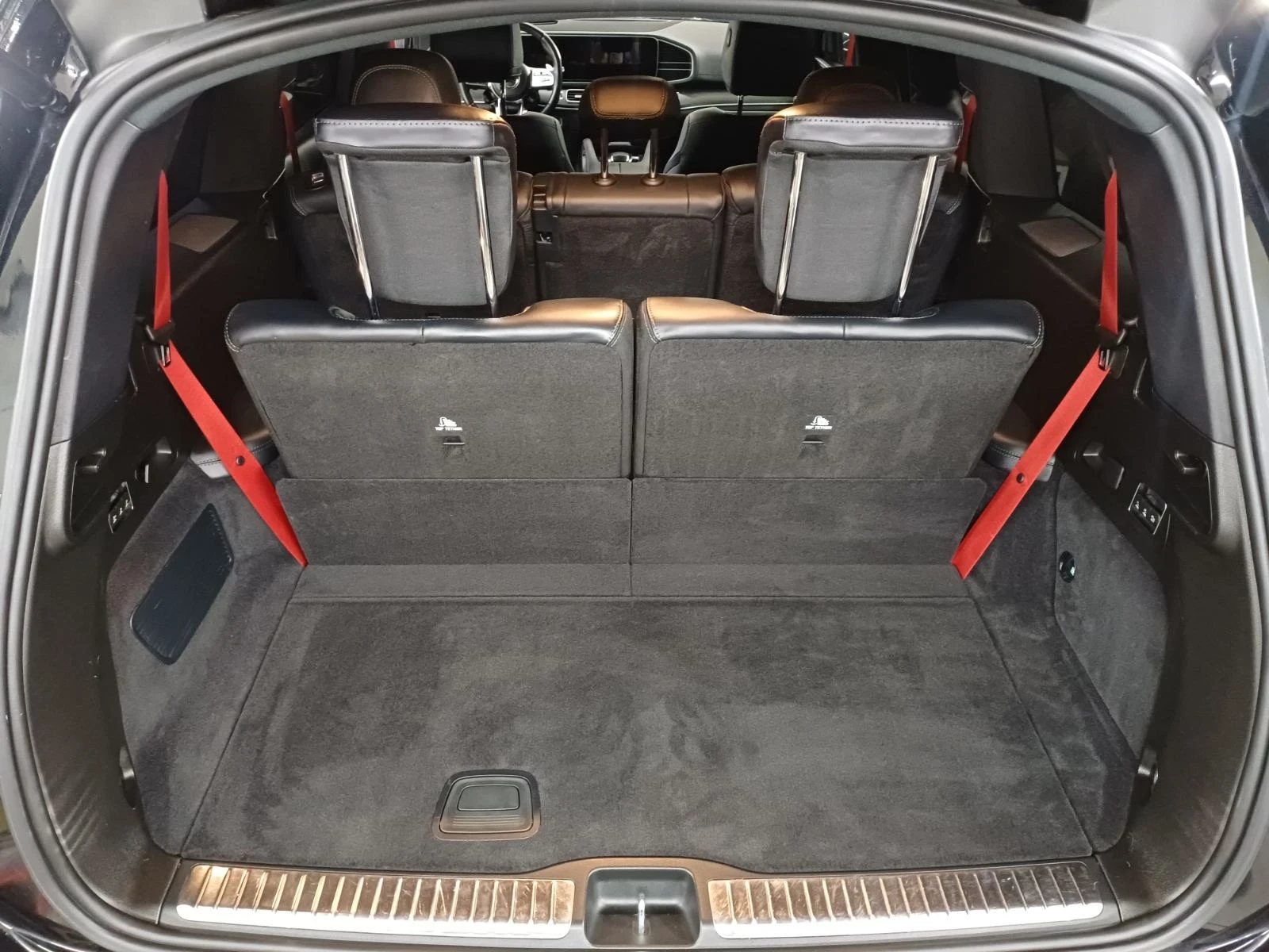 Mercedes-Benz GLS 63 AMG, снимка 17 - Автомобили и джипове - 56244020