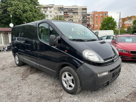 Opel Vivaro 2.5CDTI 135kc klima, снимка 7 - Бусове и автобуси - 45495302