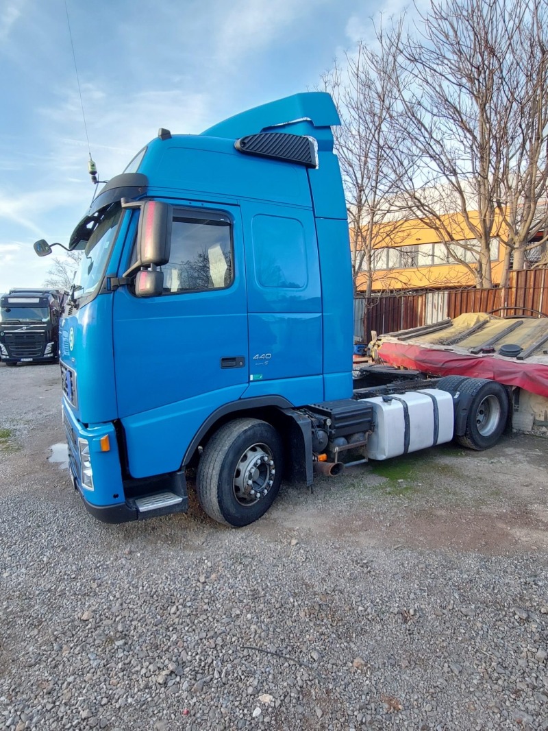 Volvo Fh, снимка 3 - Камиони - 46447135