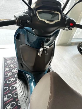 Piaggio Beverly 300hpe 03.2023г., снимка 2