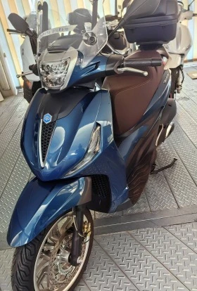 Piaggio Beverly 300hpe 03.2023г., снимка 12