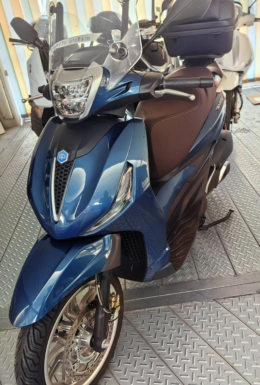 Piaggio Beverly 300hpe 03.2023. | Mobile.bg   12