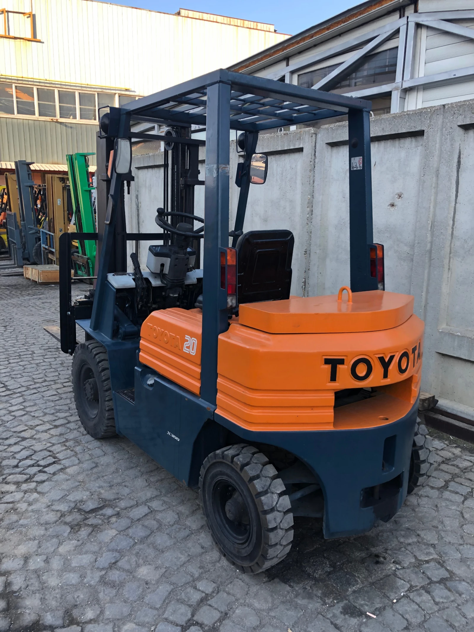  Toyota | Mobile.bg   2