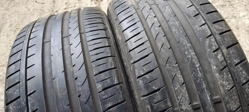 Гуми Летни 225/45R19, снимка 2 - Гуми и джанти - 33067523