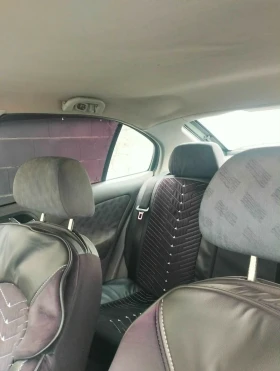 Skoda Octavia 1.6 i, снимка 10