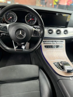 Mercedes-Benz E 220 4 Matic, снимка 13