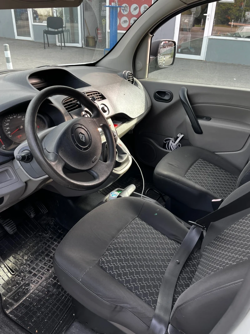 Renault Kangoo 1.5 dci, снимка 11 - Автомобили и джипове - 47381105