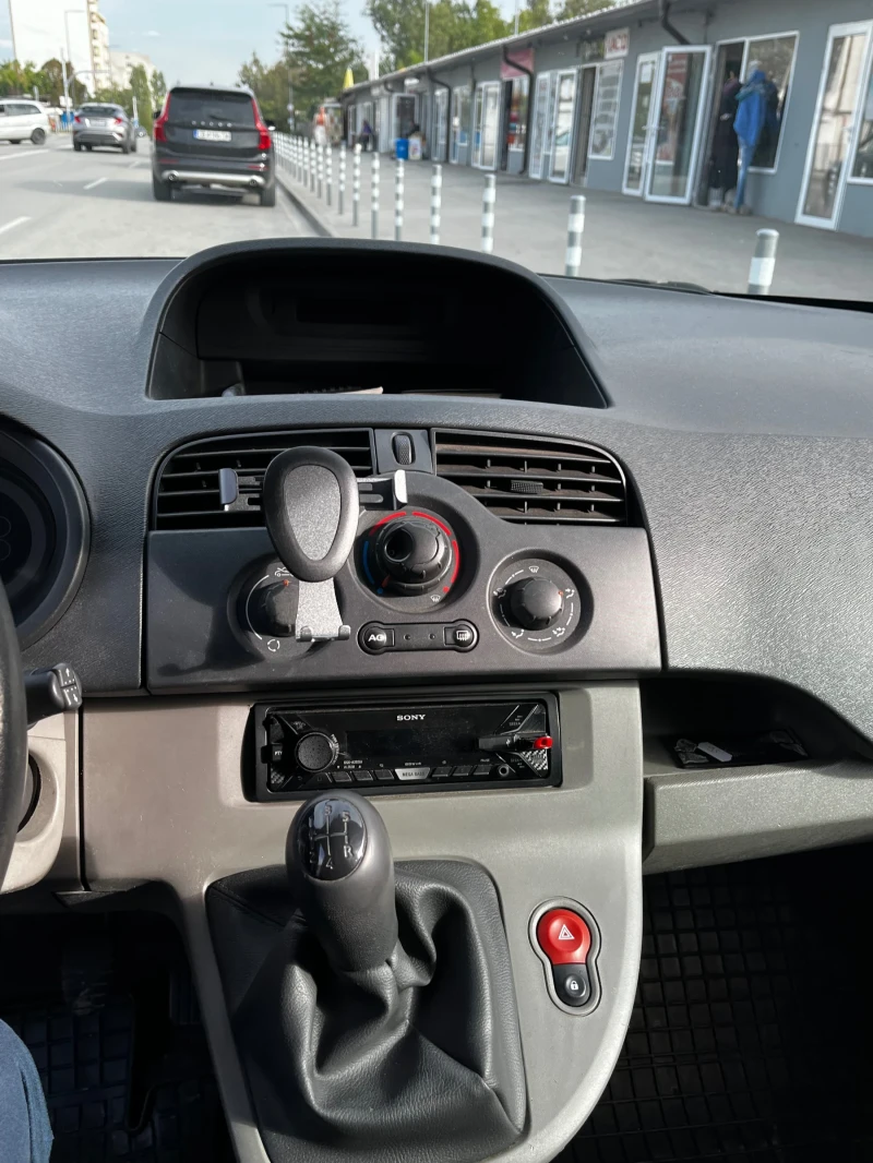 Renault Kangoo 1.5 dci, снимка 9 - Автомобили и джипове - 47381105