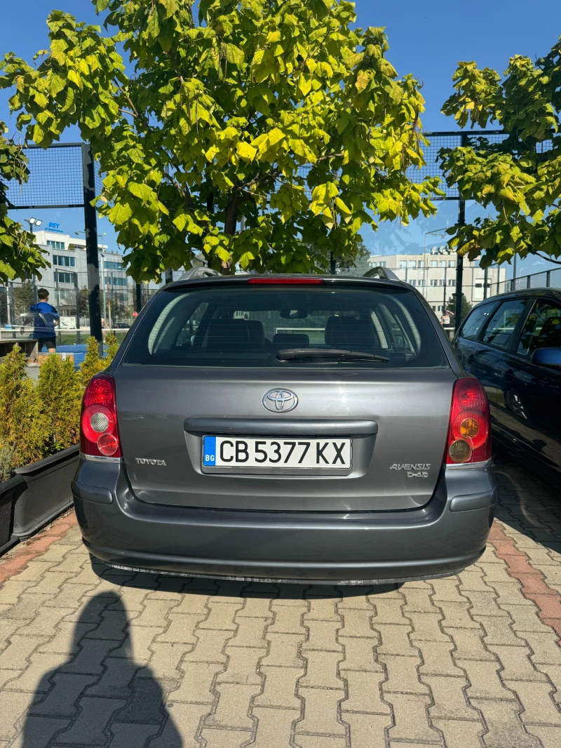 Toyota Avensis 2.2 D-4D, снимка 2 - Автомобили и джипове - 49400060