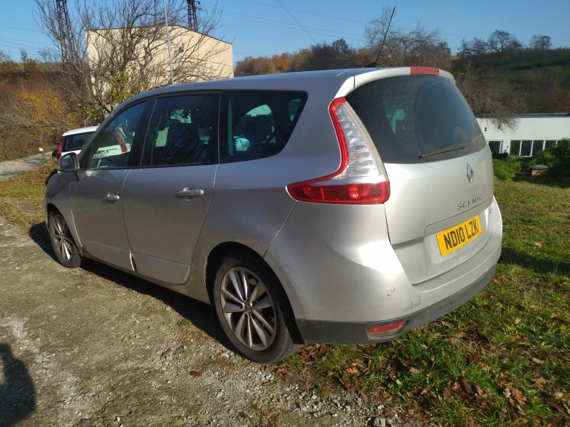 Renault Grand scenic, снимка 3 - Автомобили и джипове - 47994563