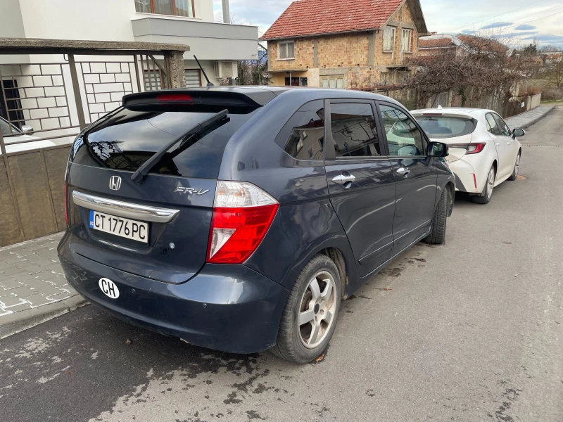 Honda Fr-v, снимка 2 - Автомобили и джипове - 48371733