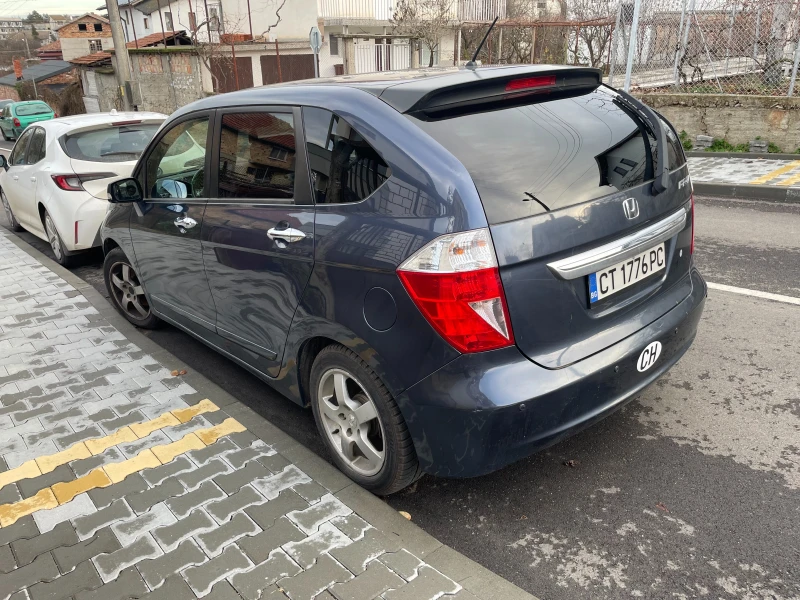 Honda Fr-v, снимка 4 - Автомобили и джипове - 48371733