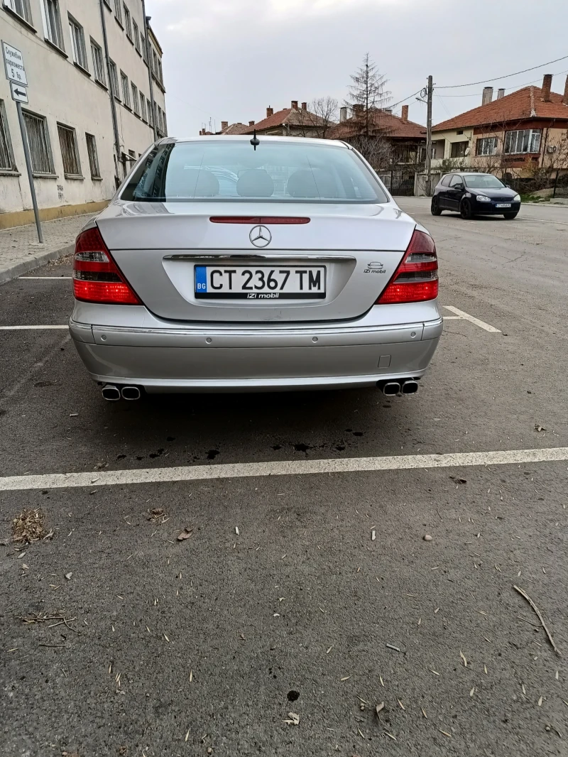 Mercedes-Benz E 280 Avantgarde, снимка 5 - Автомобили и джипове - 49483518