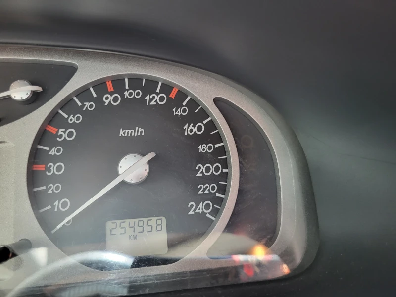 Renault Laguna 1.9 dCi, снимка 5 - Автомобили и джипове - 51034440