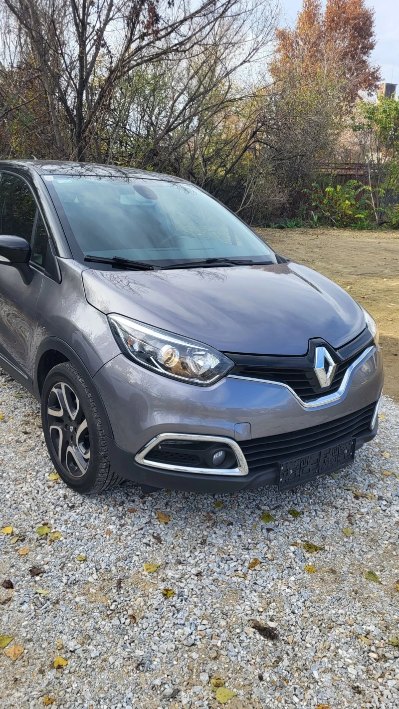 Renault Captur, снимка 5 - Автомобили и джипове - 52537314
