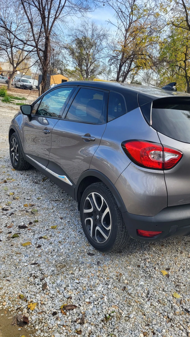 Renault Captur, снимка 7 - Автомобили и джипове - 52537314