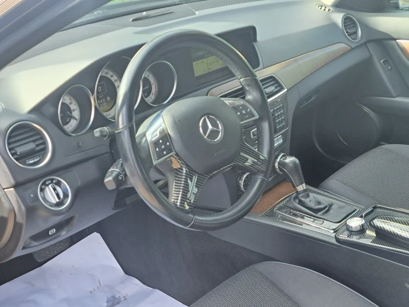 Mercedes-Benz C 220 2.2 170hp FACE/ TOP Състояние///LineAssistants/Мър, снимка 12 - Автомобили и джипове - 52648493