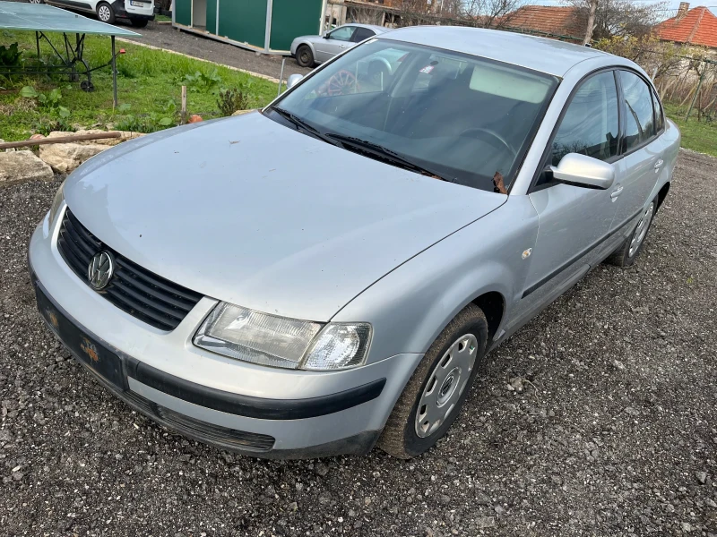 VW Passat, снимка 4 - Автомобили и джипове - 52729925