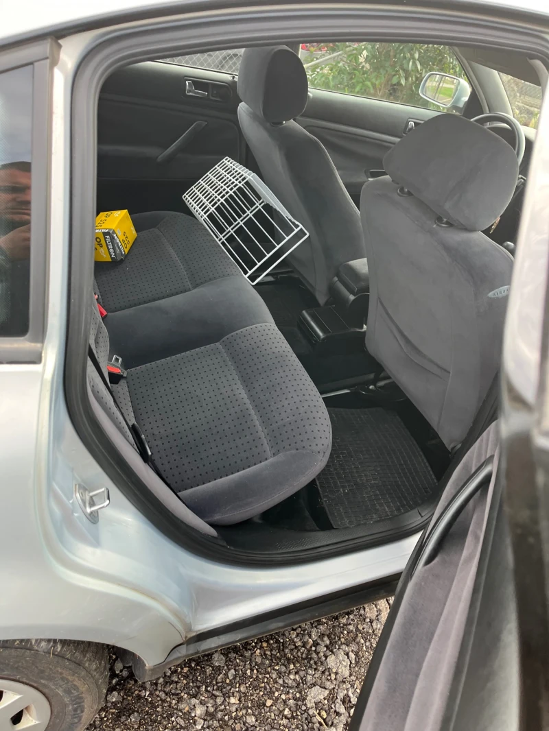 VW Passat, снимка 5 - Автомобили и джипове - 52729925