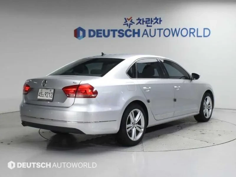 VW Passat New Passat 2.0 Tdi B7, снимка 2 - Автомобили и джипове - 55176444