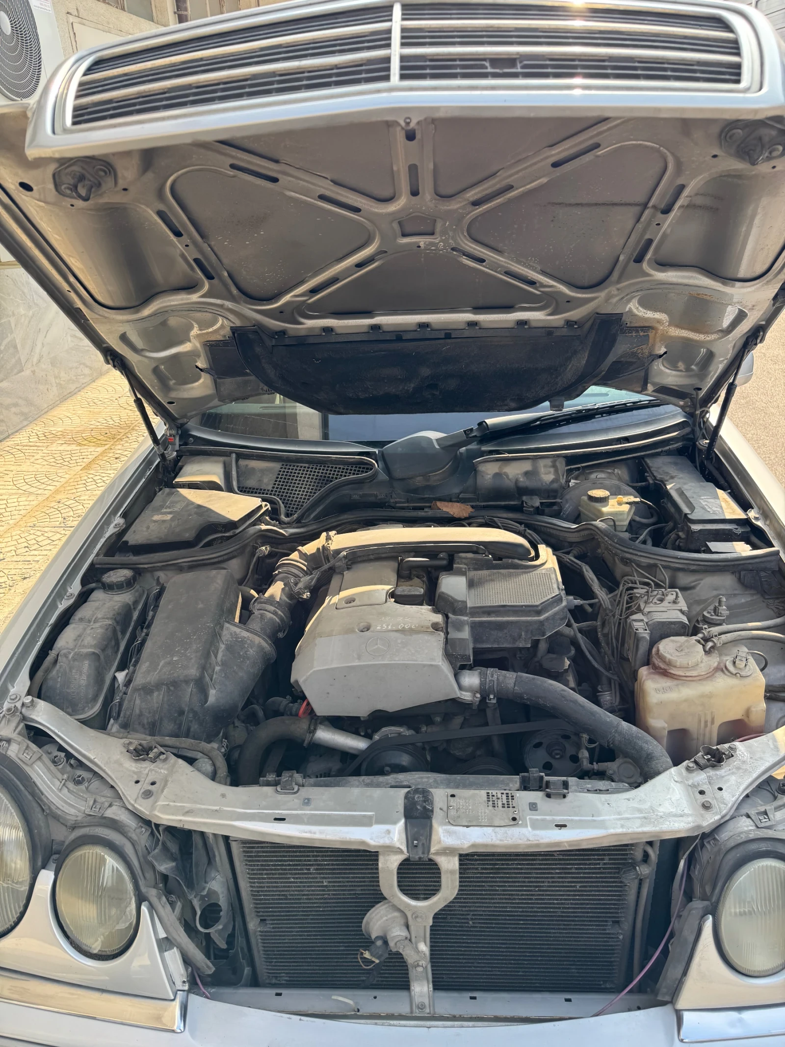 Mercedes-Benz E 200 Mercedes E200 / | Mobile.bg   12