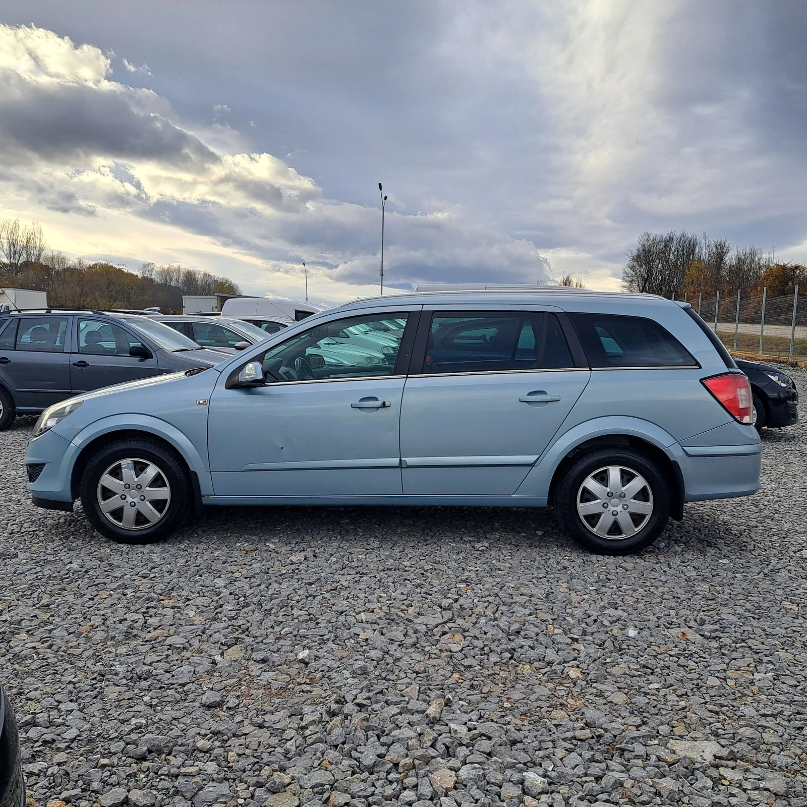 Opel Astra 1.6 клима - изображение 5