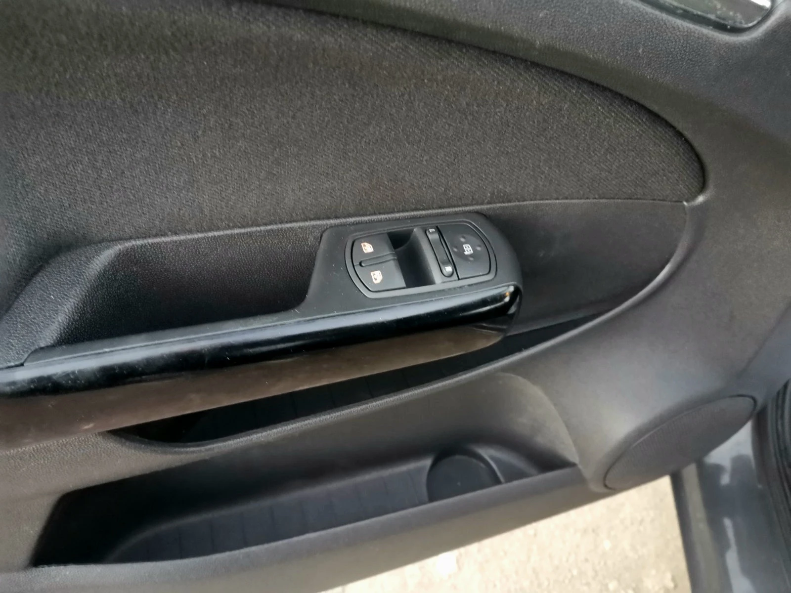 Opel Corsa ПЕРФЕКТЕН/1.2i/86hp - изображение 7