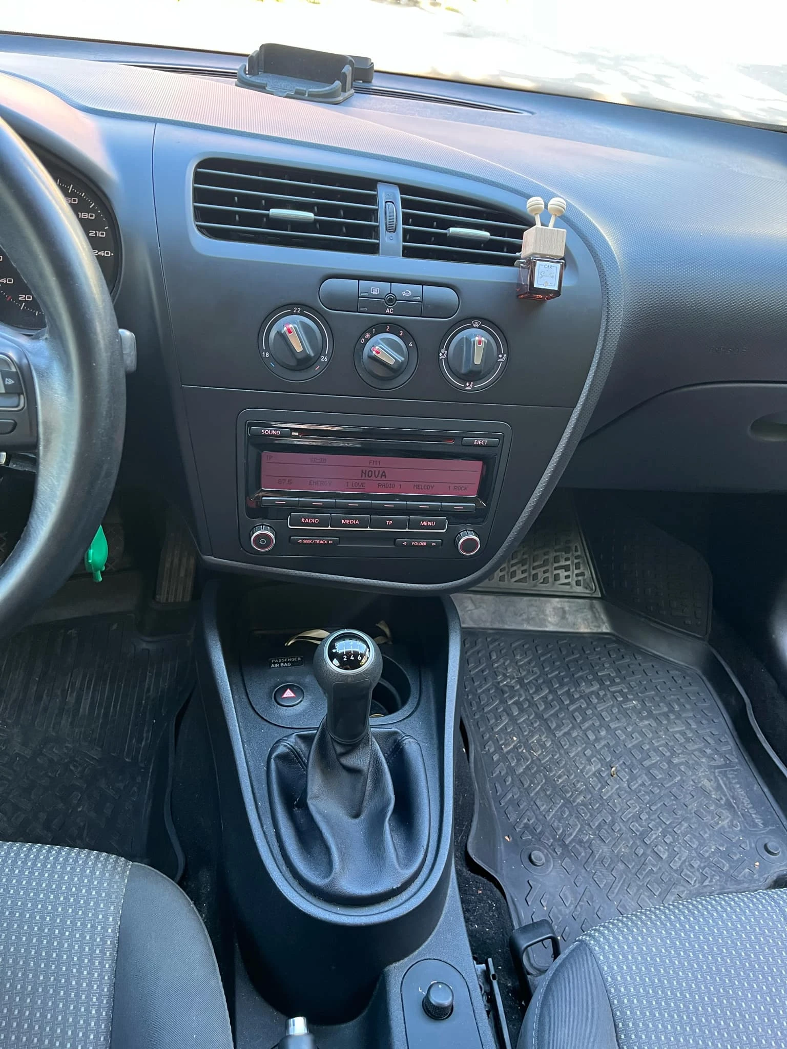 Seat Leon 1.2 TSI | 6 ск. | 97.600 км | Сервизна история - изображение 7