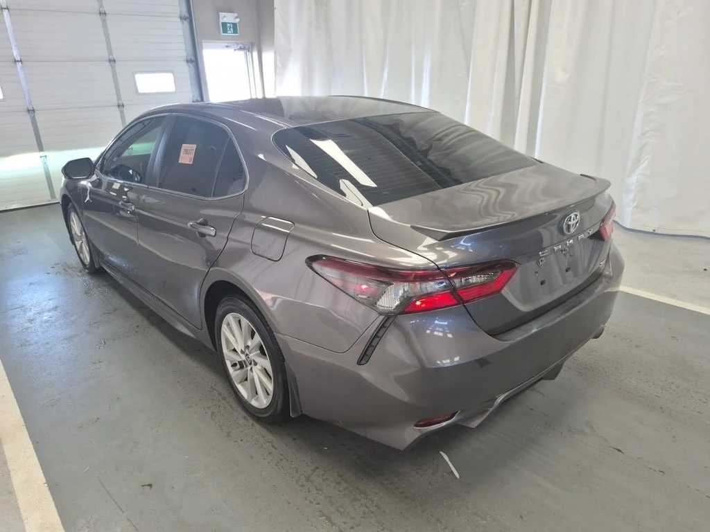 Toyota Camry  - изображение 4