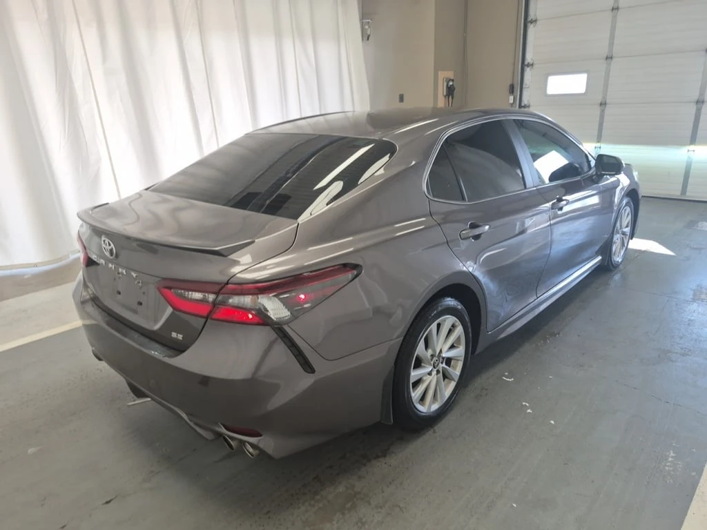 Toyota Camry  - изображение 3