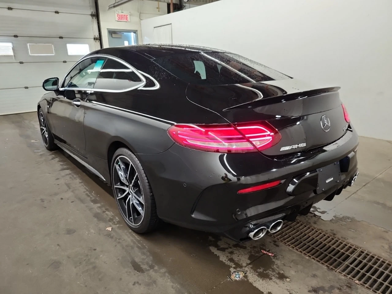 Mercedes-Benz C 43 AMG * АВТО КРЕДИТ* ЦЕНА ДО БГ * СЕРВИЗНА ИСТОРИЯ *  - изображение 4