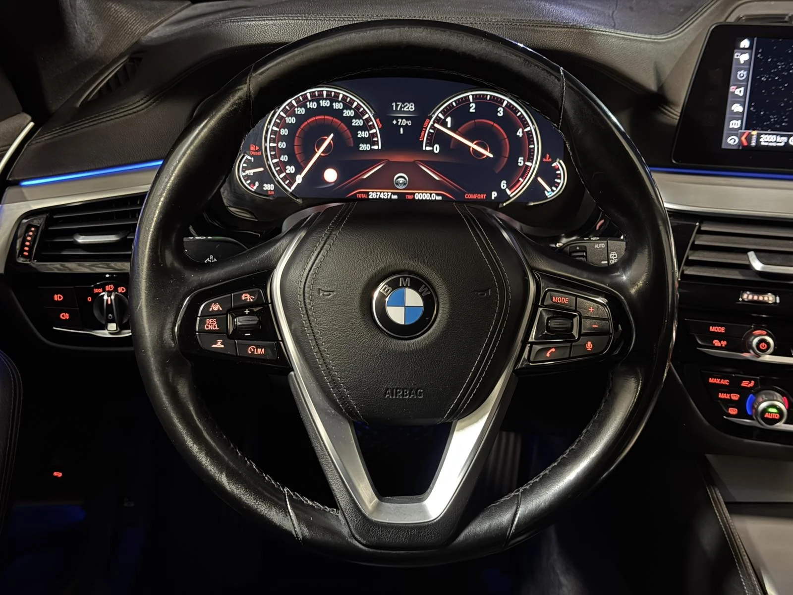 BMW 530 D  Luxury line - изображение 10