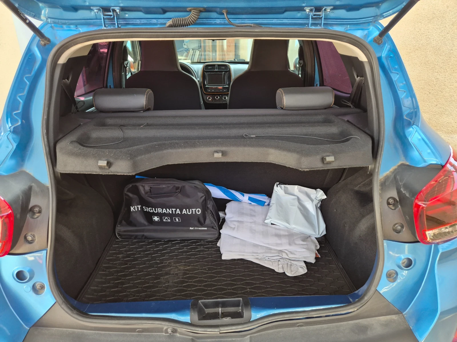 Dacia Spring, снимка 5 - Автомобили и джипове - 53759139