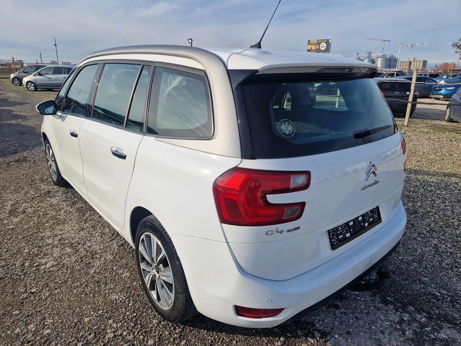 Citroen Grand C4 Picasso 2.0 HDI 150ch  EXCLUSIVE, снимка 7 - Автомобили и джипове - 54223571