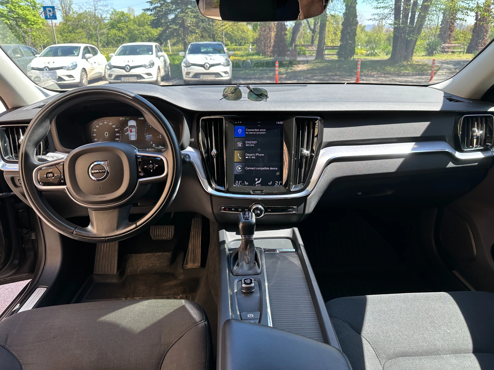 Volvo V60 D4, снимка 16 - Автомобили и джипове - 54311791