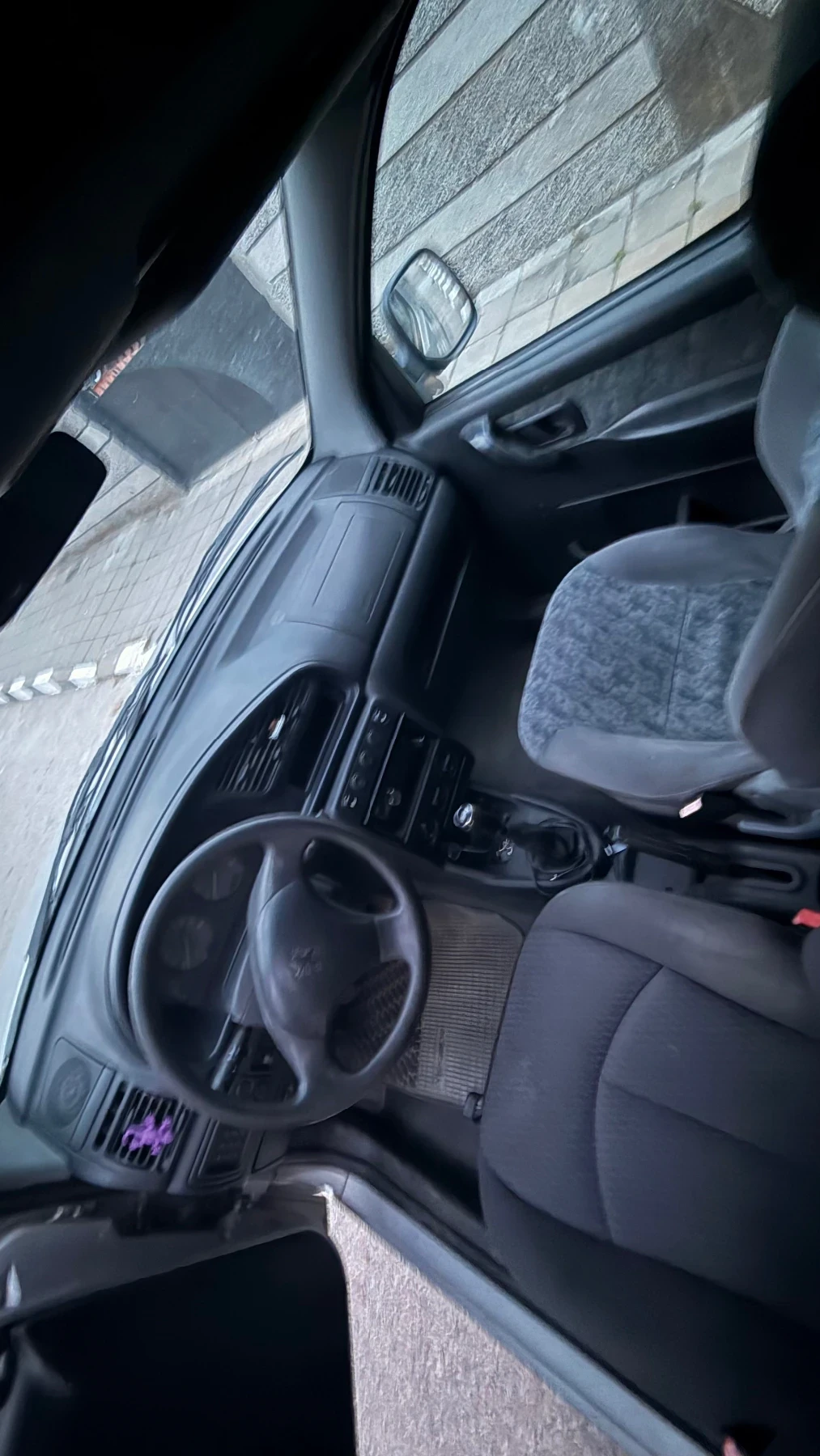 Citroen Berlingo 1.8 бензин, снимка 4 - Автомобили и джипове - 54610826