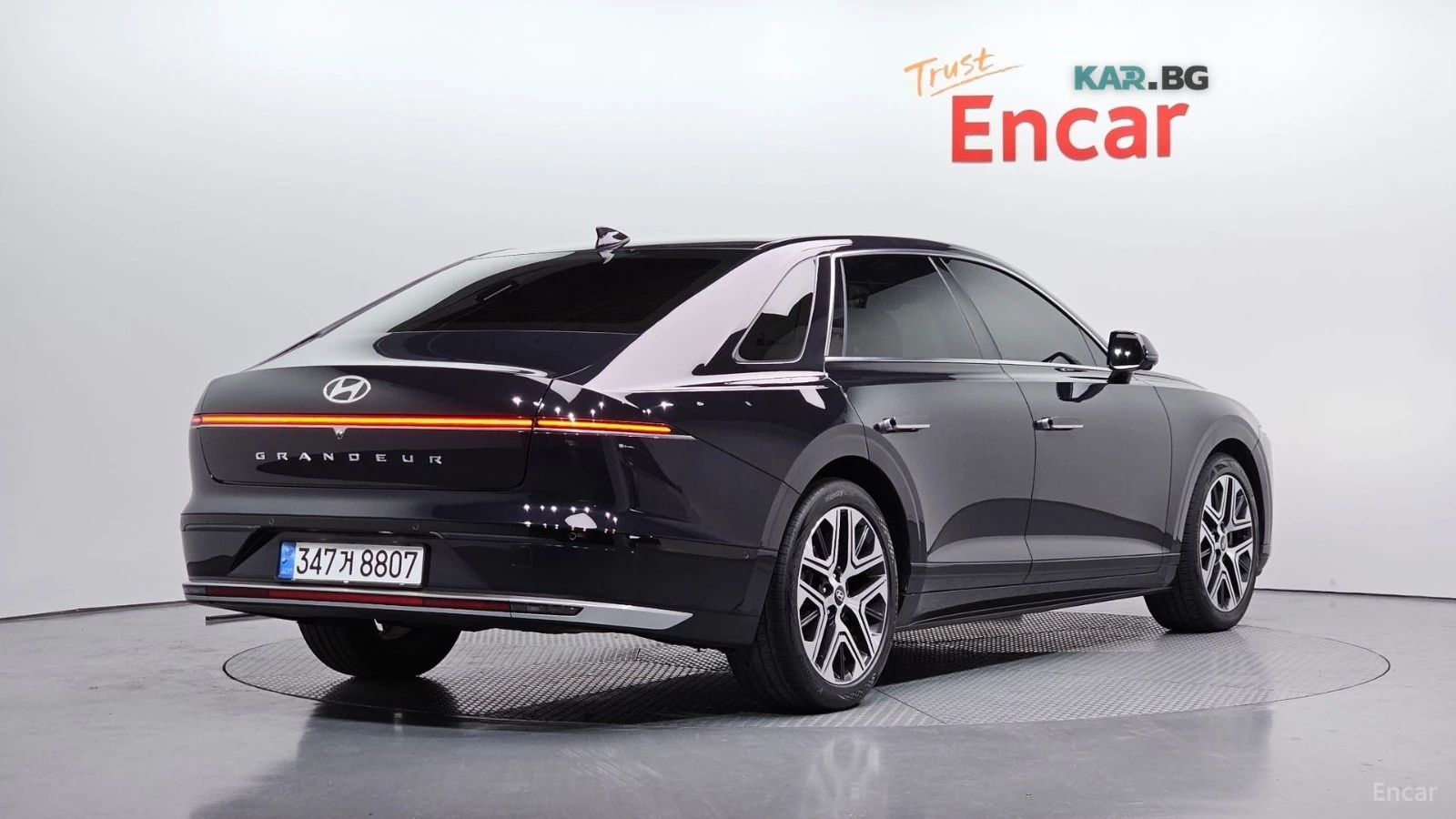 Hyundai Grandeur EXCLUSIVE* DRIVE-ASSISTS* HEAD-UP* 360CAMERA* , снимка 3 - Автомобили и джипове - 54915272