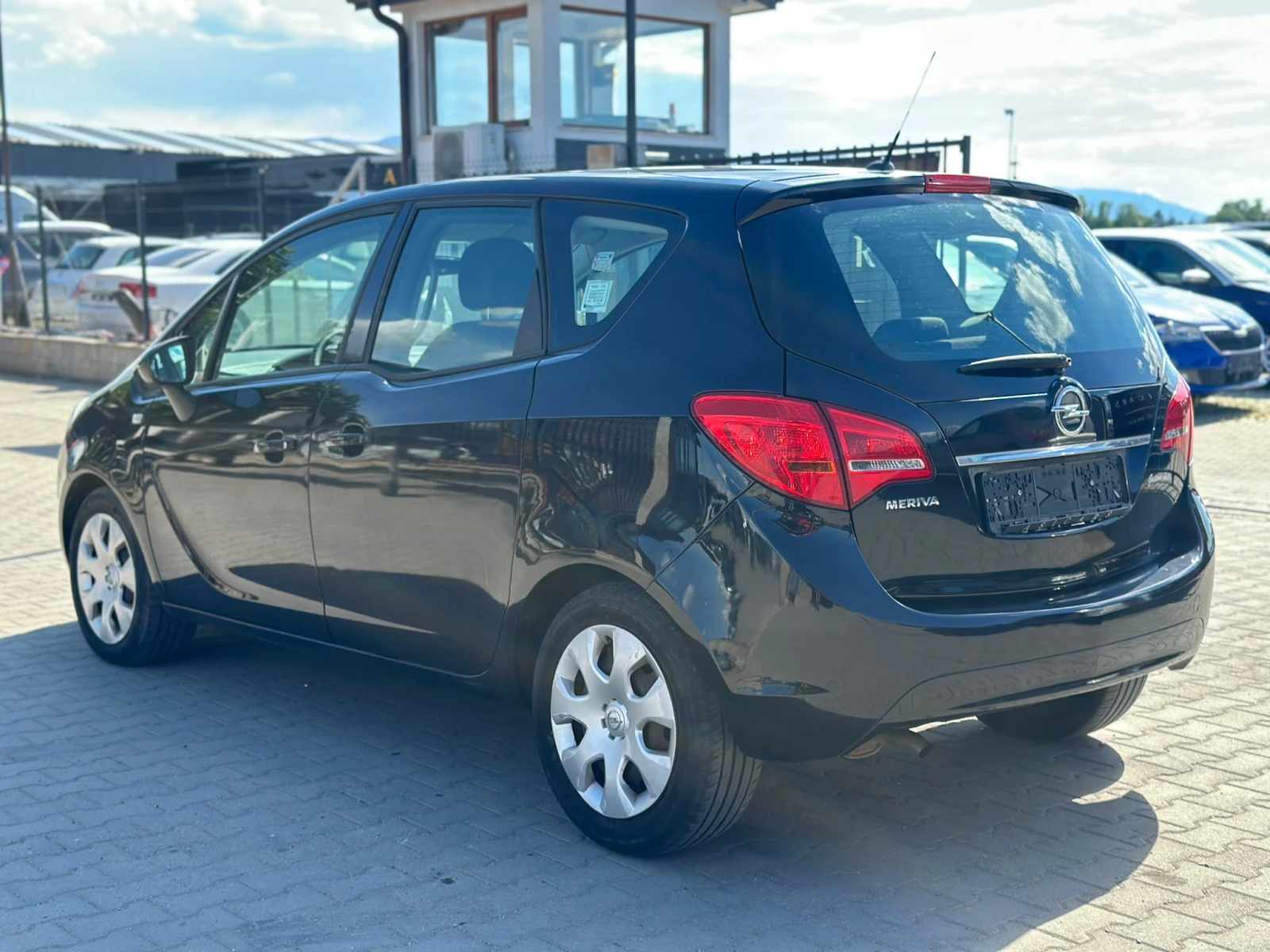 Opel Meriva / 1.4 I / 101 HP / EURO 5 / , снимка 3 - Автомобили и джипове - 54943614