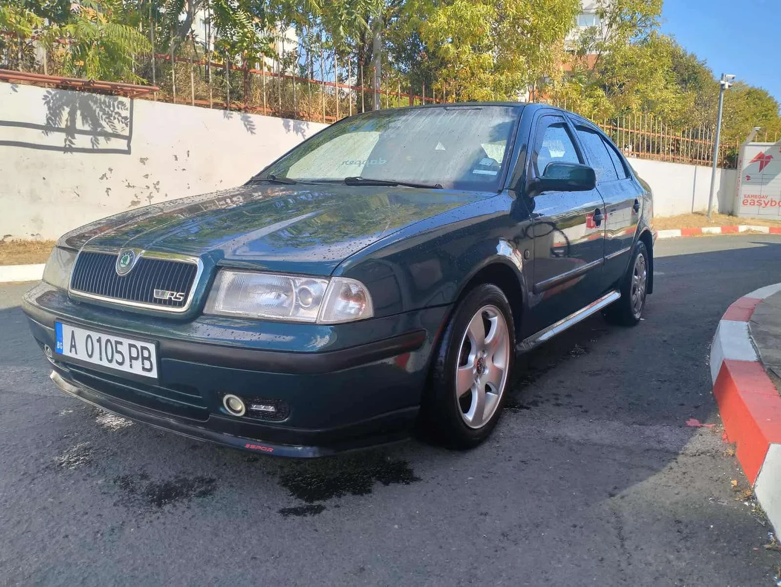 Skoda Octavia 1.6 i, снимка 12 - Автомобили и джипове - 55010568
